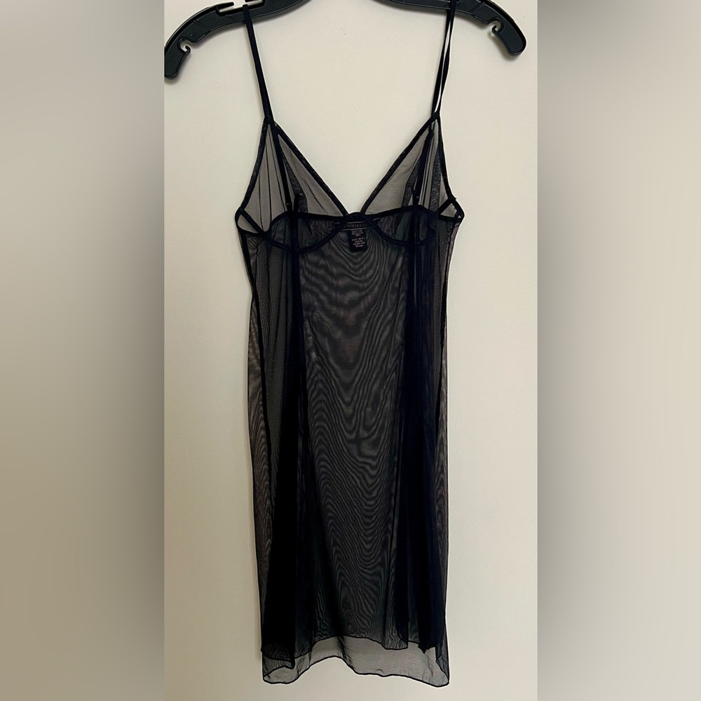 VICTORIA SECRET BLACK SHEER CHEMISE SLIP XS